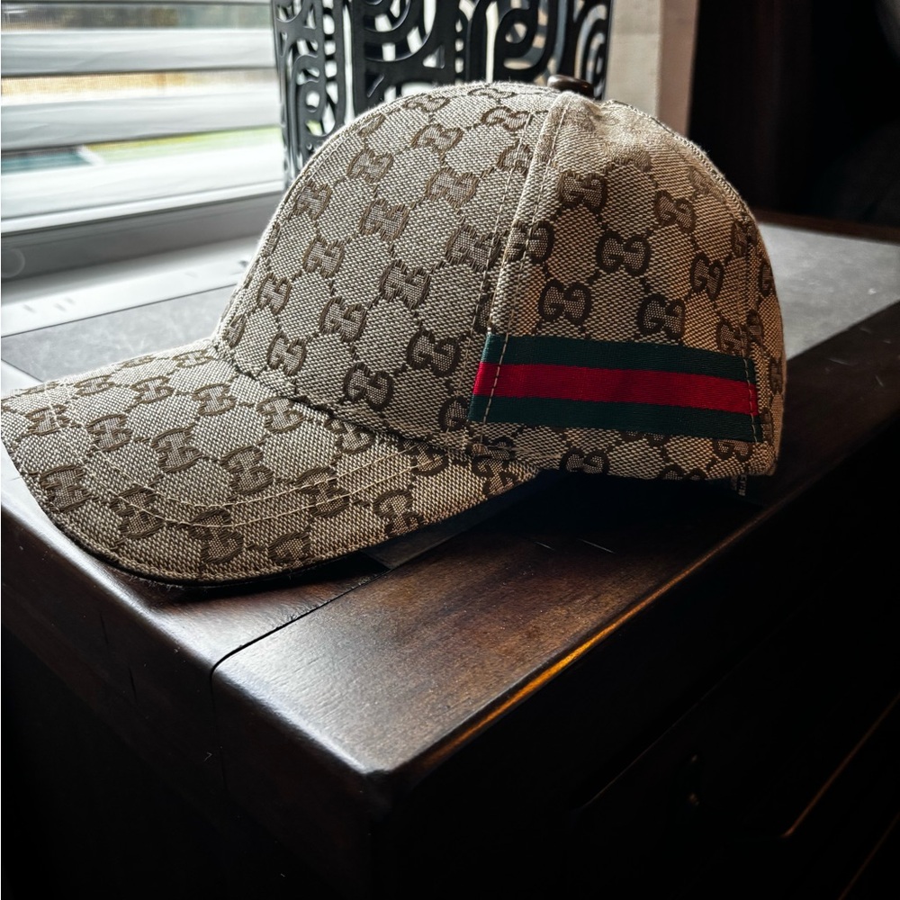 Gucci Tan Monogram Cap with Brown Strap